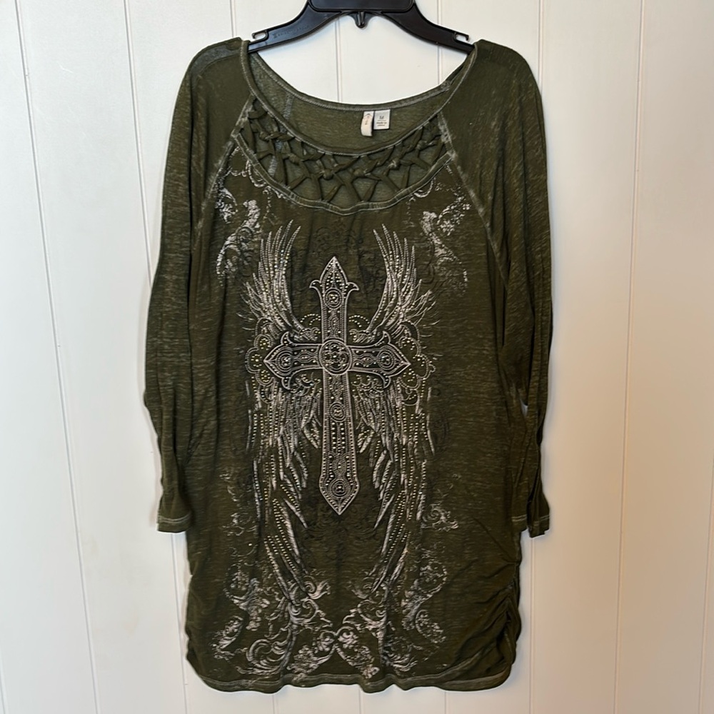 Like New Est 1946 cross tunic! Medium